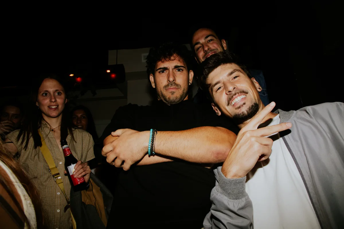LAZONA X KAOS foto 20
